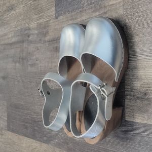 Silver clogs Lotta's